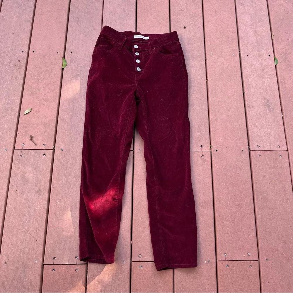 Levi's Burgundy 724 High Rise Straight Jeans - Picture 3 of 7